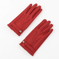 Gloves. 2019